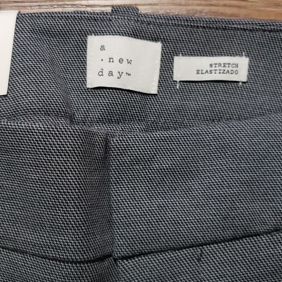 A New Day  Slim Ankle Gray pants - Picture 4 of 5